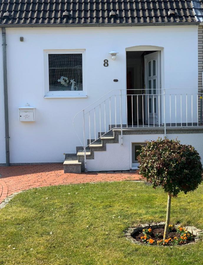 Ferienwohnung 3-Zimmer, 58 qm mit Garten, zum Strand 300 m mit Komfort-Ausstattung Timmendorfer Strand Exterior foto